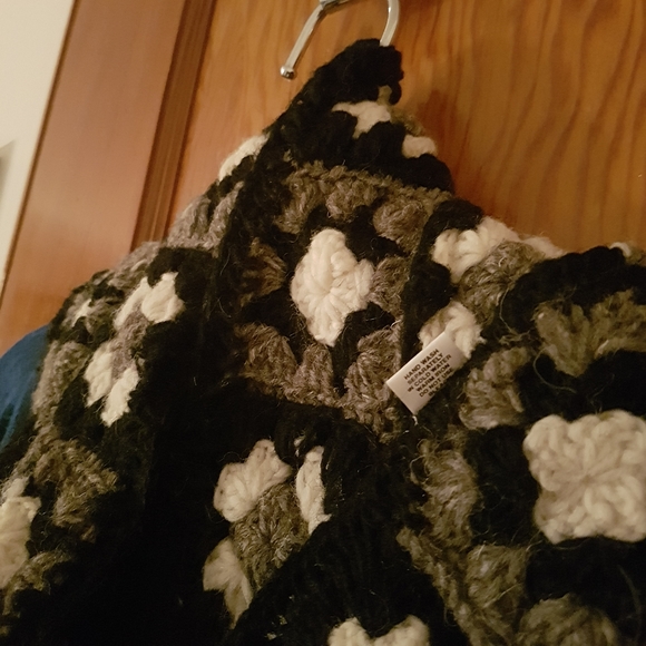 100% Wool Winter Scarf - Picture 4 of 5